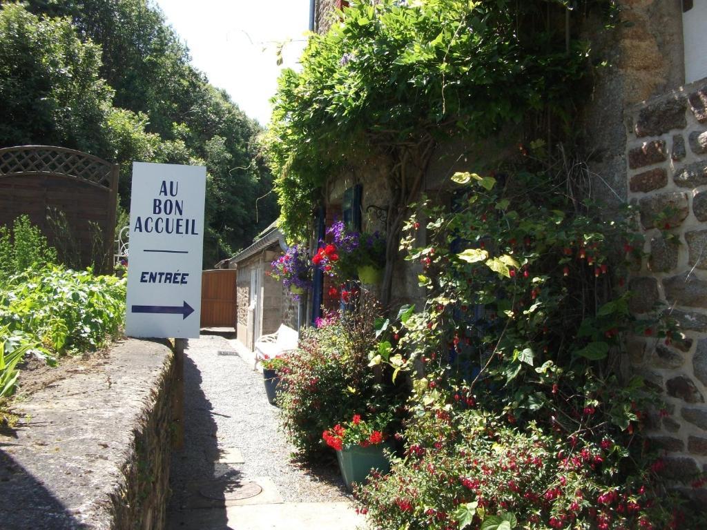 Bed and Breakfast Au Bon Accueil Saint-Marcan Экстерьер фото